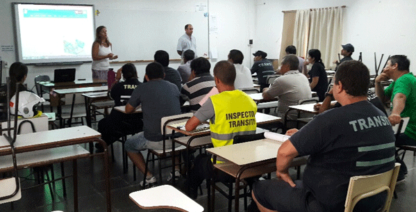 Capacitación a inspectores de tránsito